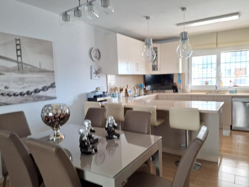 Foto d5bc32c0-1556-4130-afab-5fb019d83252. Semi detached house with heating parking in San Pedro de Alcántara Pueblo Marbella