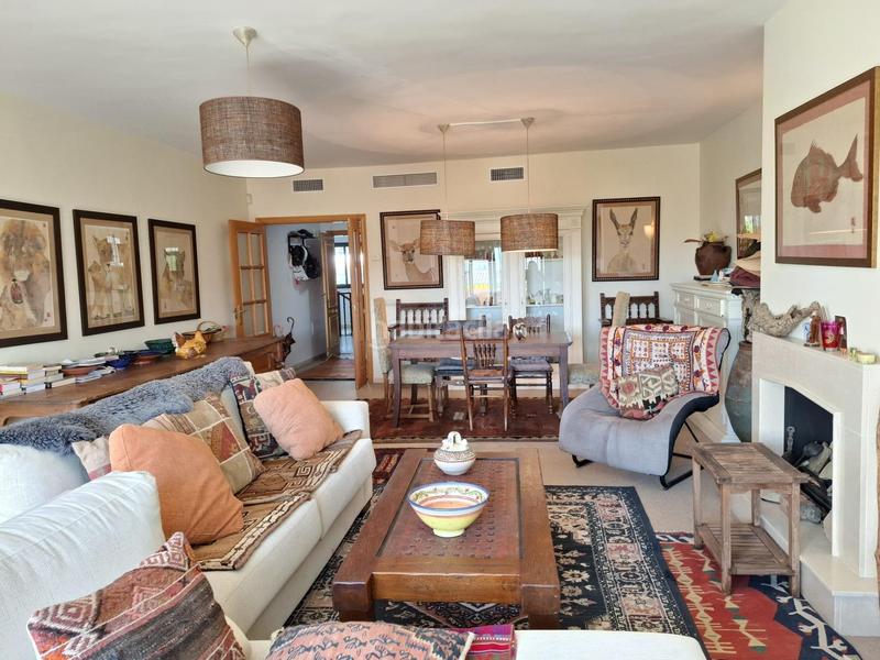 Foto 0b1bbd29-a4cb-4596-9856-985f000f09cd. Dúplex amb calefacció aparcament piscina a San Pedro de Alcántara Pueblo Marbella