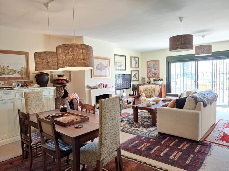 Foto 3bcf54a9-5af5-48c5-b97d-d62d52721c39. Dúplex amb calefacció aparcament piscina a San Pedro de Alcántara Pueblo Marbella