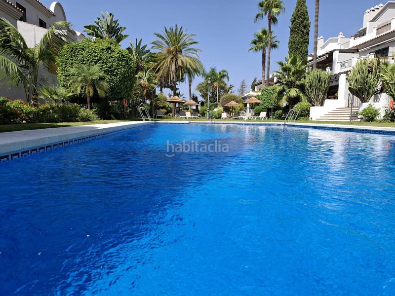 Foto cec8bd02-355f-4ec9-b0b6-54af3a24cd5f. Dúplex amb calefacció aparcament piscina a San Pedro de Alcántara Pueblo Marbella