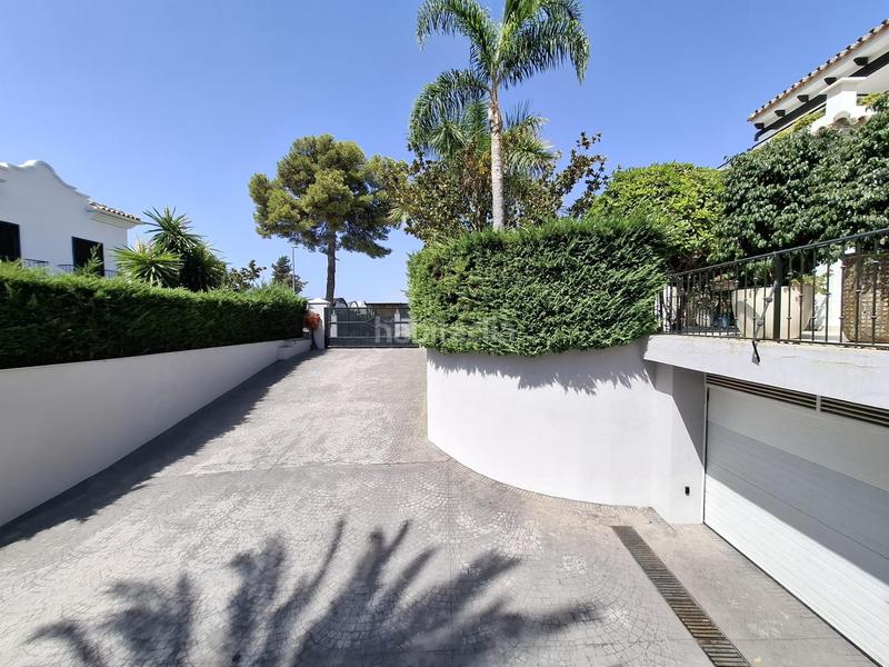 Foto f8103800-54b9-4baa-930e-b2d279ac5d6b. Dúplex amb calefacció aparcament piscina a San Pedro de Alcántara Pueblo Marbella