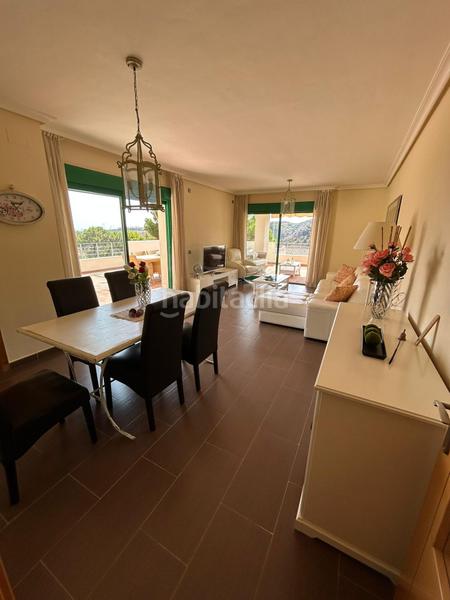 Foto 3d0271ae-c6a4-494b-a806-39051c843d5c. Apartament amb aparcament piscina a La Concha - Resina Golf Estepona