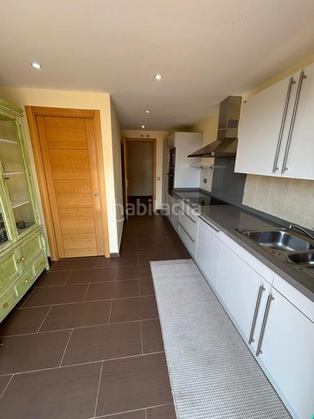 Foto 46e16b94-b71b-495d-a993-99d1057c2e09. Apartament amb aparcament piscina a La Concha - Resina Golf Estepona