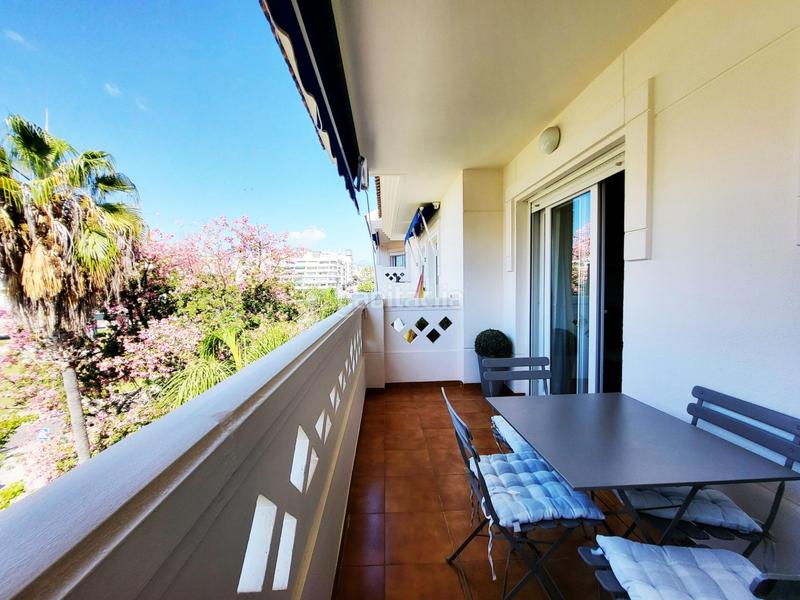 Foto 4ecdcbfb-947b-48e0-8661-c1f708d7e049. Attico con riscaldamento parcheggio piscina in Nueva Alcántara Marbella