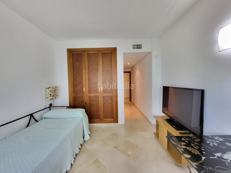 Foto 32c3faf7-895f-4f54-9ad1-0b41e4d27e32. Alquiler apartamento exclusivo apartamento reformado en sun beach, en Estepona