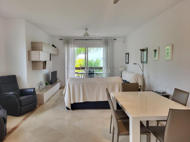Foto 400ad822-649c-4ffa-b339-dec5922ceed5. Alquiler apartamento exclusivo apartamento reformado en sun beach, en Estepona