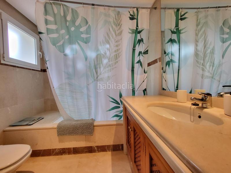 Foto 650e26b5-05eb-4866-8749-67183b4e726d. Alquiler apartamento exclusivo apartamento reformado en sun beach, en Estepona