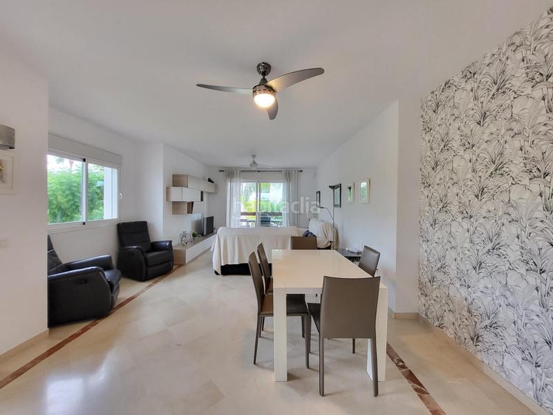 Foto 74c5dc1f-edfd-40e4-9c3c-e60935c05f49. Alquiler apartamento exclusivo apartamento reformado en sun beach, en Estepona