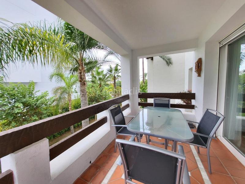 Foto 76b15ef0-35f0-48c5-9eb2-82a1407891fa. Alquiler apartamento exclusivo apartamento reformado en sun beach, en Estepona