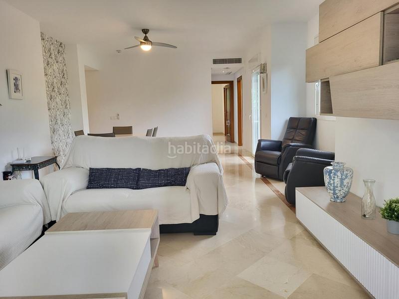 Foto 7775a248-da6f-4731-87eb-731006fbd63d. Alquiler apartamento exclusivo apartamento reformado en sun beach, en Estepona