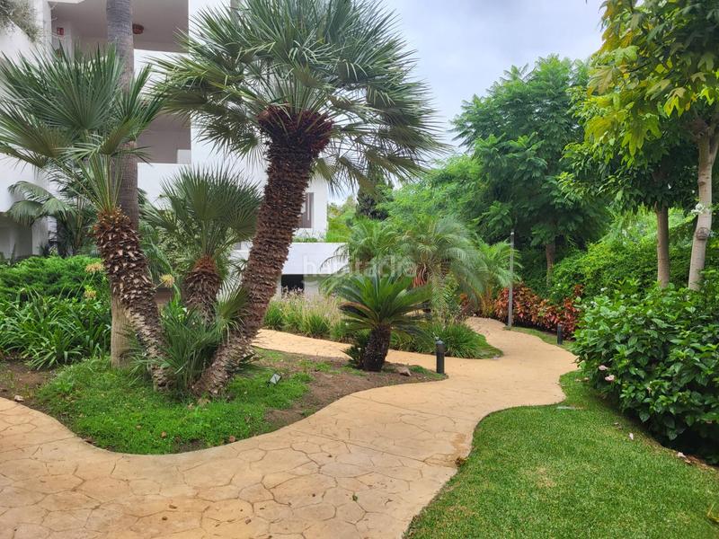 Foto be5b8ac8-5598-4f72-b4c7-4193743337dc. Alquiler apartamento exclusivo apartamento reformado en sun beach, en Estepona