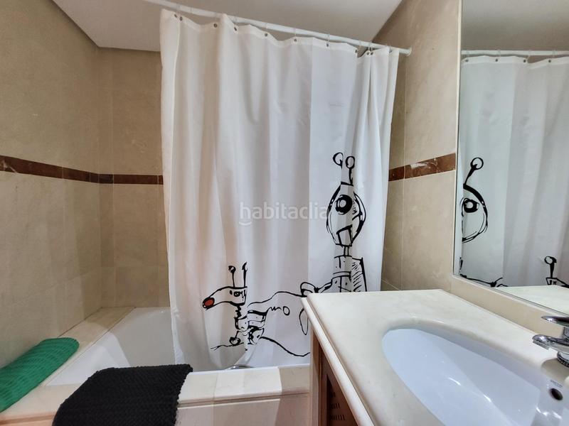 Foto c3f62a32-6d5c-44c4-a666-e77749efffc5. Alquiler apartamento exclusivo apartamento reformado en sun beach, en Estepona