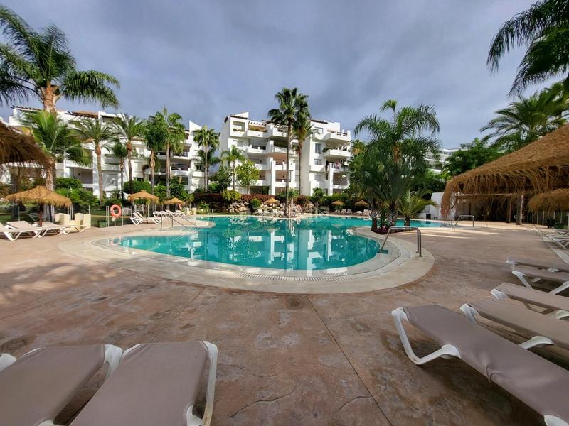 Foto e7b6fa53-489e-4ab4-a9dd-308dd07731bf. Alquiler apartamento exclusivo apartamento reformado en sun beach, en Estepona
