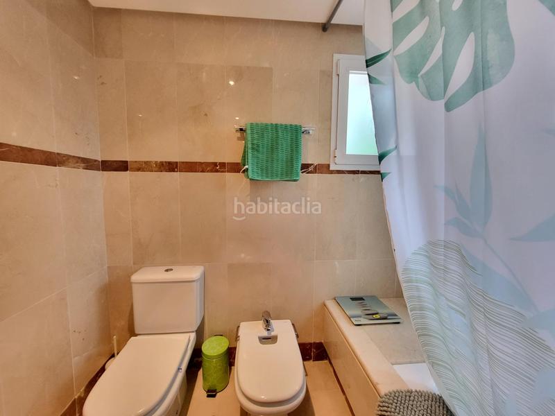 Foto fdd33904-789b-4fbf-a7c0-568ad4c91a43. Alquiler apartamento exclusivo apartamento reformado en sun beach, en Estepona