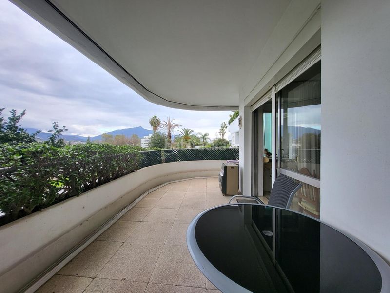 Foto f2ad5d29-26cc-4f16-becc-3c8ee3f34413. Apartament amb aparcament a Guadalmina Alta Marbella
