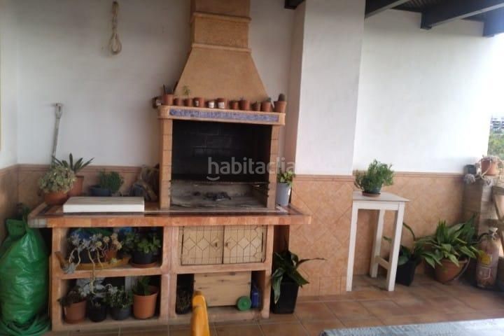Foto 801c5e0f-8462-4ce5-9c42-3710e7536070. Casa amb aparcament piscina a Cancelada Estepona