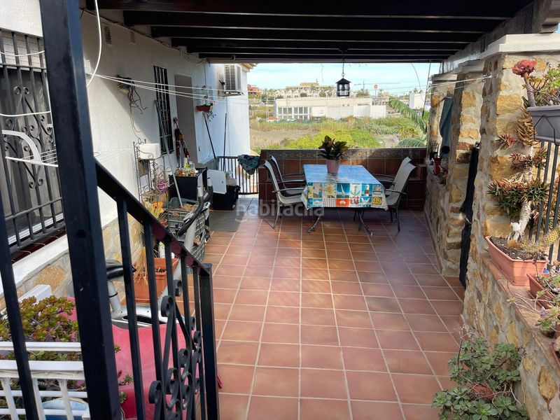 Foto 9f1d61cd-6bf9-4dc3-96d3-6f04eadf35a0. Casa amb aparcament piscina a Cancelada Estepona