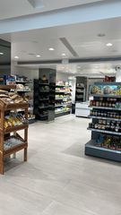 Miete Geschäftsraum in San Pedro de Alcántara Pueblo. Oportunidad única traspaso de negocio rentable en zona comercial