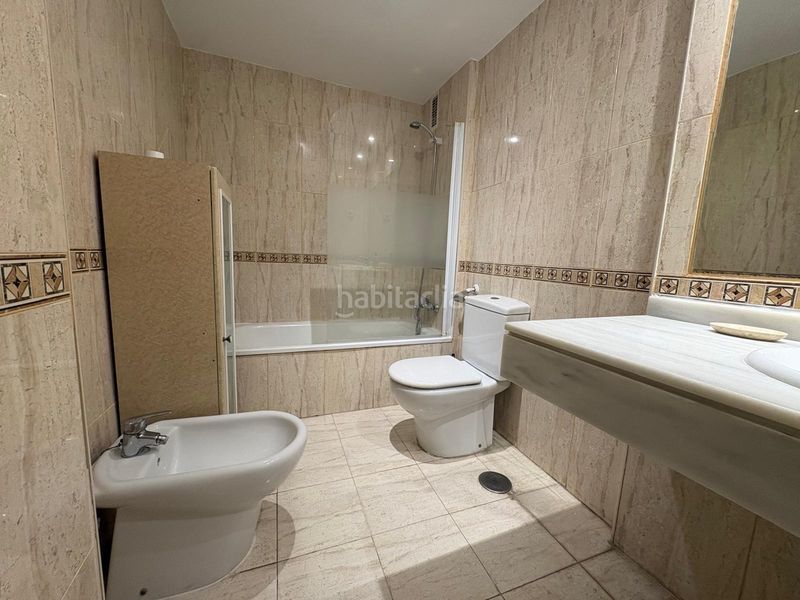 Foto c48bd534-c1a0-45d4-9e0b-5c6713992f42. Àtic amb calefacció aparcament piscina a San Pedro de Alcántara Pueblo Marbella