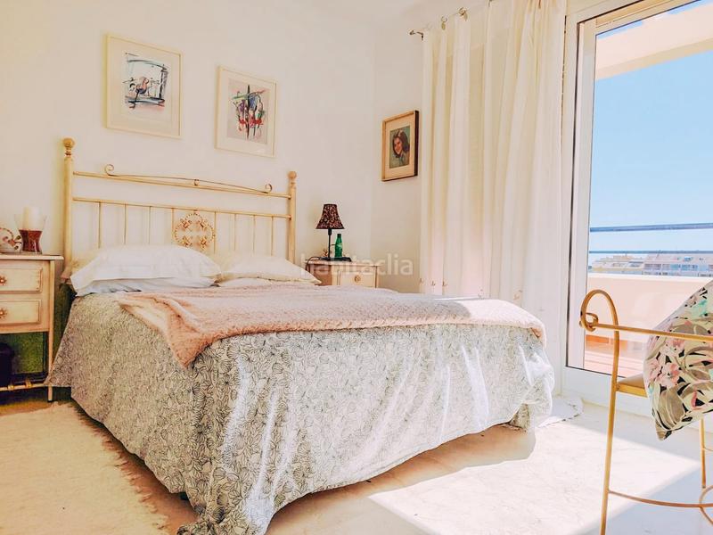 Foto eacfd405-1b63-4969-9c7e-12ba392ddbce. Maison jumelée avec cheminée piscine dans Torreblanca del Sol Fuengirola