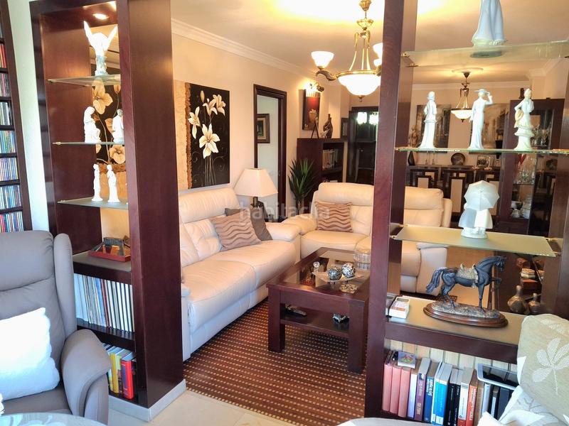 Foto c4085a38-447e-4cf1-9bf4-414bbd10778f. Flat with parking pool in Ricardo Soriano Marbella