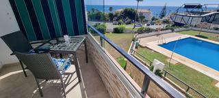 Apartament a Riviera del Sol. Magnífico apartamento reformado con vistas al mar, piscina y par