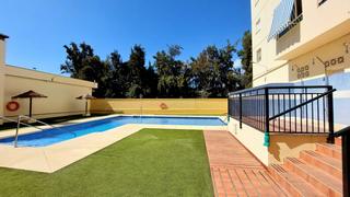 Pis a Castillo Sohail - Myramar. Magnífico y amplio piso zona miramar con piscina y parking comun