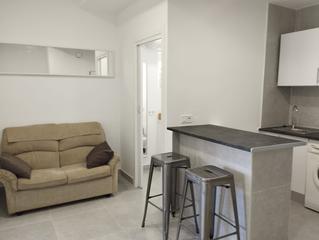 Apartament a Puerto Deportivo. Magnífico apartamento reformado cerca de la playa en 1ª sin asce