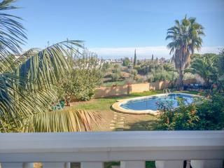 Chalet à Campo de Mijas. Magnífica y amplia villa en la sierrezuela con garaje y piscina