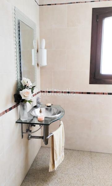 Foto 0ea9a05d-7575-42fc-ac98-b98401fcf14c. Chalet magnífica y amplia villa en la sierrezuela con garaje y piscina privada en Mijas