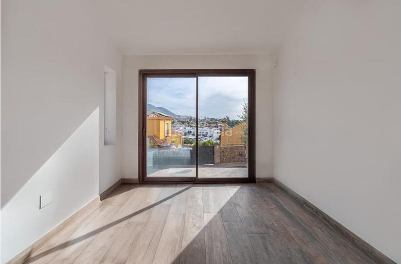 Foto bd56151c-fb0b-4b34-9a7d-85daa1020bf7. Chalet magnífica villa independiente en el lagarejo reformada en 2024 con garaje y piscina comunitaria en Mijas