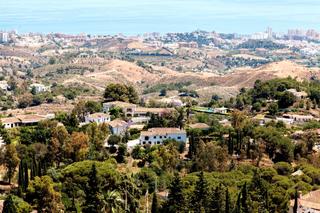 Chalet en Mijas pueblo. Magnífica villa con piscina  y se puede construir más viviendas