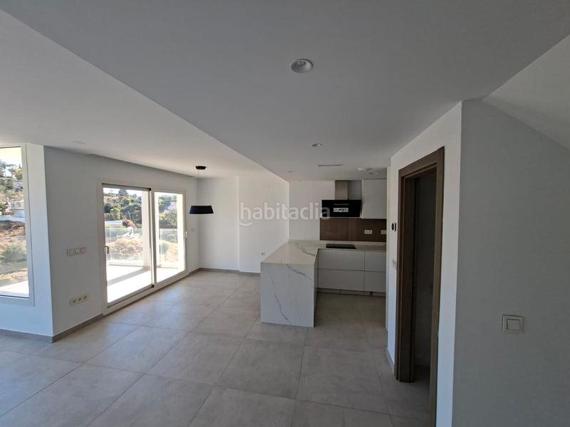 Foto abde6e79-81d1-4a7a-8a68-889f8b55a3dd. Maison jumelée avec parking piscine dans Torreblanca del Sol Fuengirola