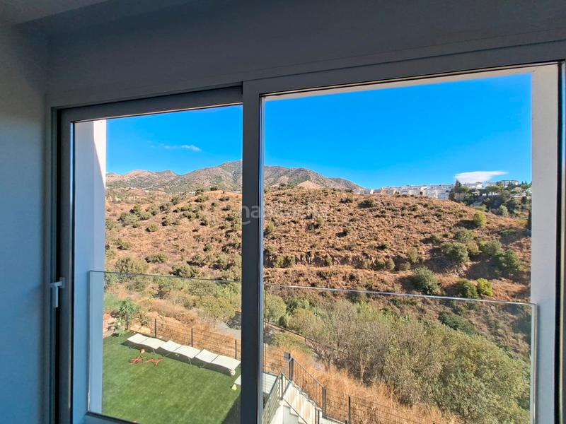 Foto b89ba84b-d03d-47f3-9c4f-32a34d509036. Maison jumelée avec parking piscine dans Torreblanca del Sol Fuengirola