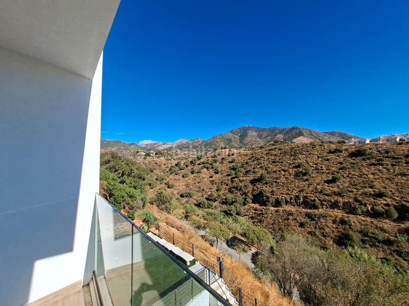 Foto cf85c8a7-9b89-4299-a435-a816daffb53a. Maison jumelée avec parking piscine dans Torreblanca del Sol Fuengirola