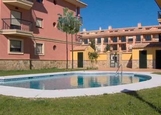 Planta baja en Centro ciudad. Magnífico piso planta baja en la calerita con piscina comunitari