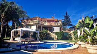 Xalet a Playamar - Benyamina. Magnífica y amplia villa en playamar torremolinos con garaje, ja