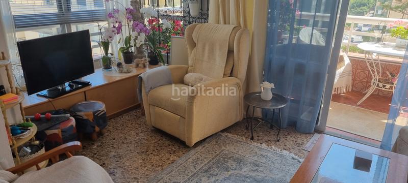 Foto 64150b26-4e39-4a47-8a11-49708e42b190. Piso magnífico piso para reformar con 2 terrazas y vistas al mar en Fuengirola