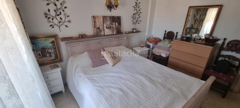 Foto 90c0eaec-fce3-4807-b65c-5d40b12d0423. Piso magnífico piso para reformar con 2 terrazas y vistas al mar en Fuengirola