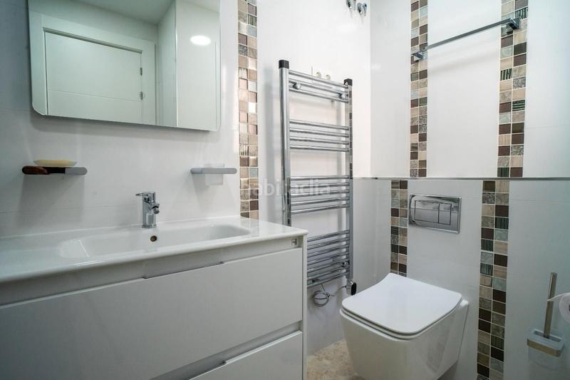 Foto b047bad7-227f-4184-b038-d9dab8e1bc27. Attico con piscina in Puerto Deportivo Fuengirola