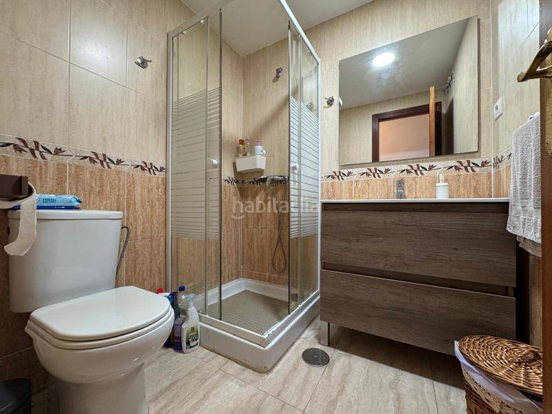 Foto a191d837-c99b-479f-930f-74bf4508b18d. Piso magnífico piso con balcón , patio y ascensor en Mijas