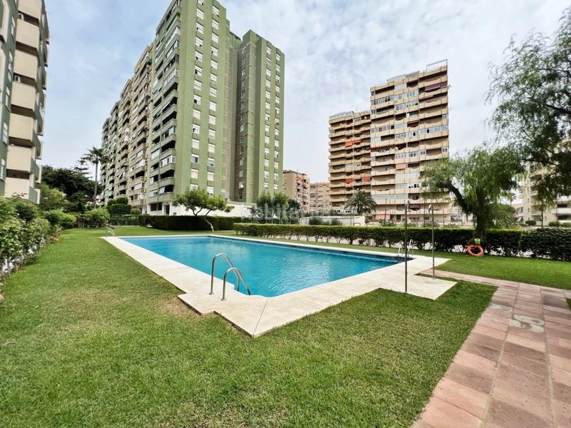 Foto 19bd149a-1e68-4ee6-852b-1acd76ec0416. Piso magnífico y amplio piso en Los Boliches con piscinas y trastero en Fuengirola