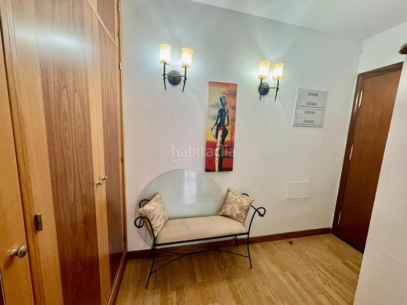 Foto 2f6cecf8-6736-4646-ad0a-5b1277125fc2. Piso magnífico y amplio piso con piscina y parking comunitario en Fuengirola