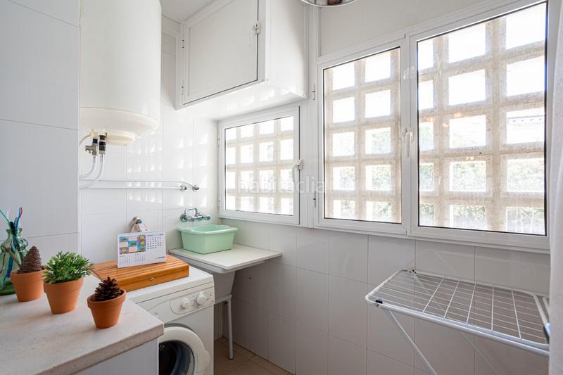 Foto becfb2e2-68a9-44f7-9b2f-5a0ef164f95c. Piso magnífico y amplio piso con garaje, trastero, terraza, piscina y infantil en Fuengirola
