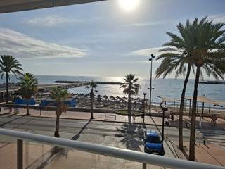 Appartamento in Puerto Deportivo. Magnífico piso en 1ª linea con terraza, ascensor y parking asign