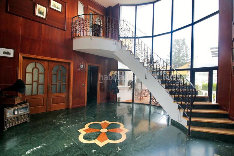 Foto 1cb17c0f-f9eb-47f1-b978-e4e55c87f799. Chalet con camino parcheggio piscina in Cortijo Torrequebrada Benalmádena