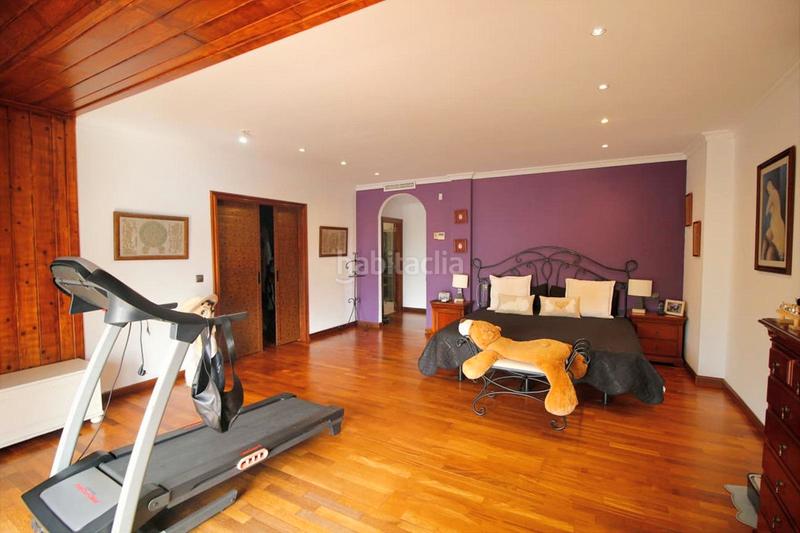 Foto 2698ed9d-d31c-4223-8a87-989d21ae4d4d. Chalet con camino parcheggio piscina in Cortijo Torrequebrada Benalmádena