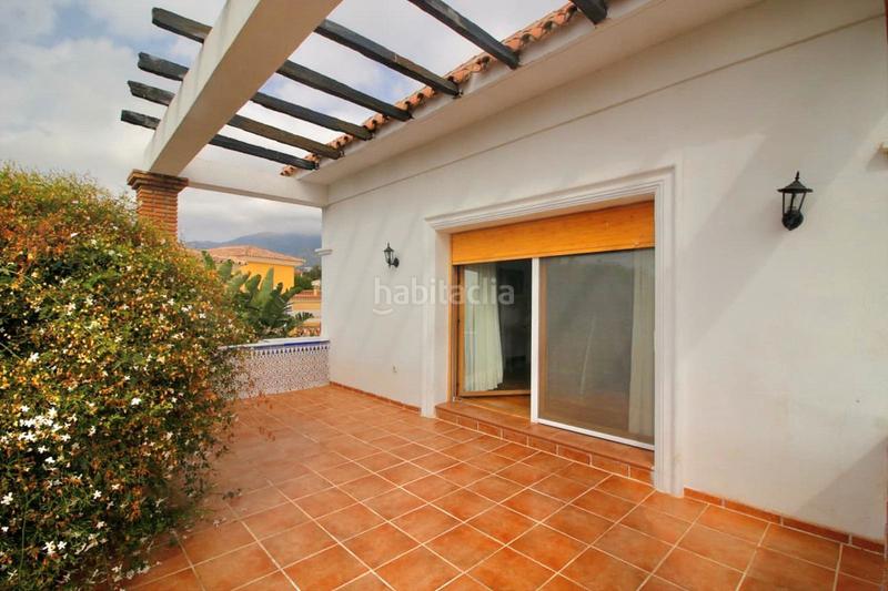 Foto 4be29d4f-f71c-48a7-8b75-7808c7275dd2. Chalet con camino parcheggio piscina in Cortijo Torrequebrada Benalmádena