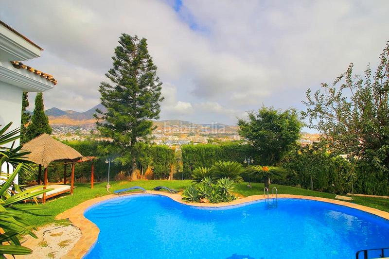 Foto 5bb26538-124f-4b0a-a74a-27724ad819f2. Chalet con camino parcheggio piscina in Cortijo Torrequebrada Benalmádena