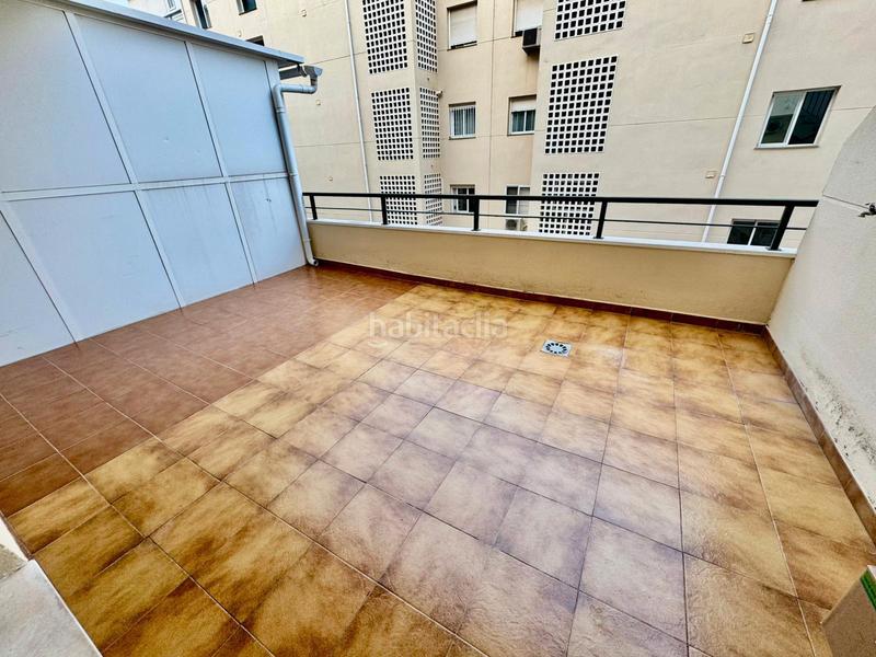 Foto 60e50cad-81ed-470e-8c48-056100d2e087. Planta baixa amb xemeneia aparcament piscina a Calahonda Mijas